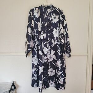 Alexander Del Rossa Satin Black Roses Womens Robe‎ Sz M One Pocket Missing Belt